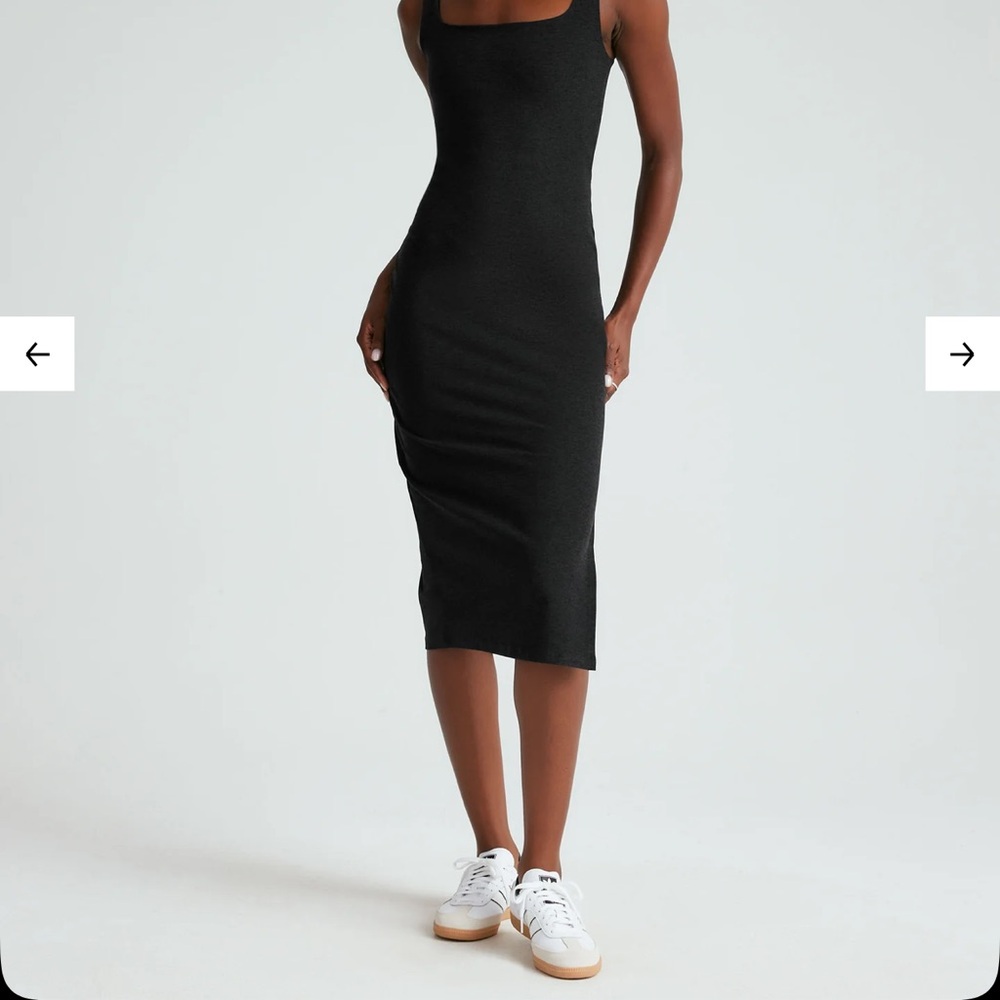 Beyond yoga Black Sleeveless Dress
